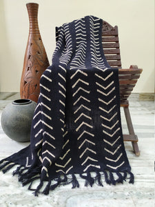 Black Narrows Throw Blanket