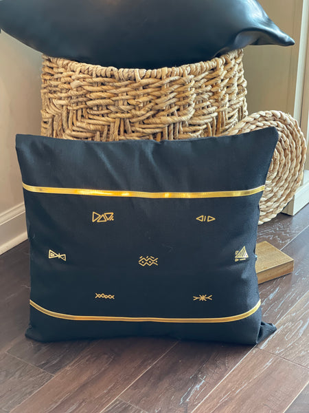 Modern Super Black/ Gold Pillowcase